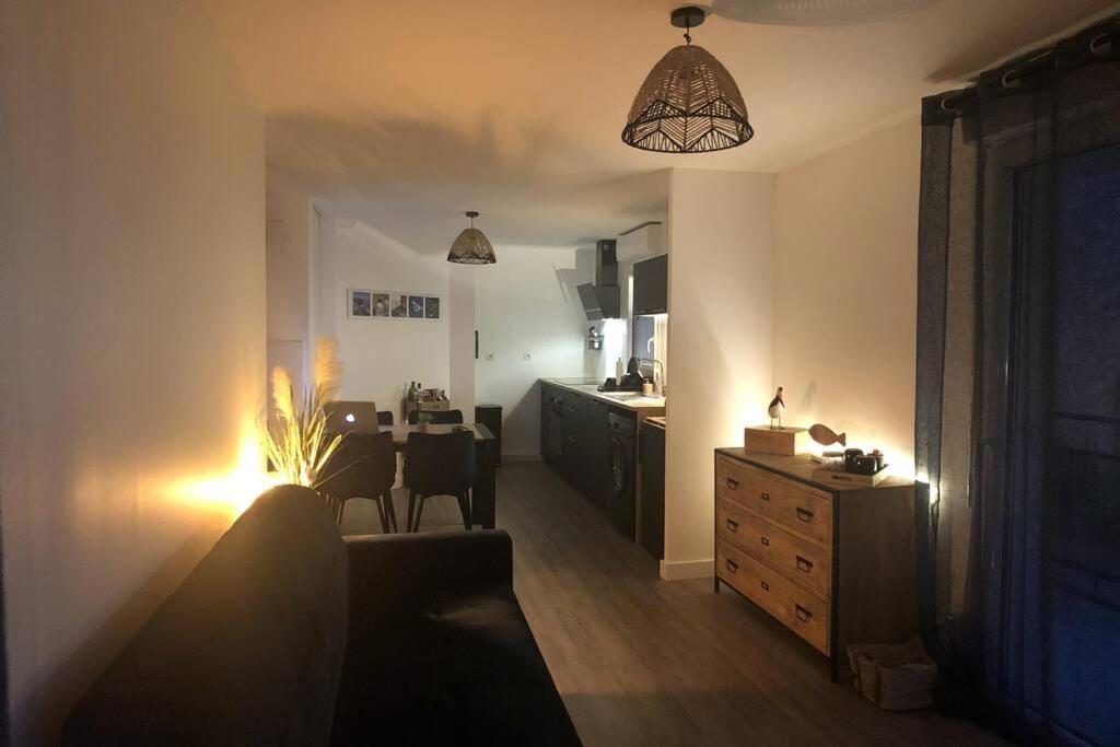 Appartement, Confort, Parking, Terrasse 迪南 外观 照片